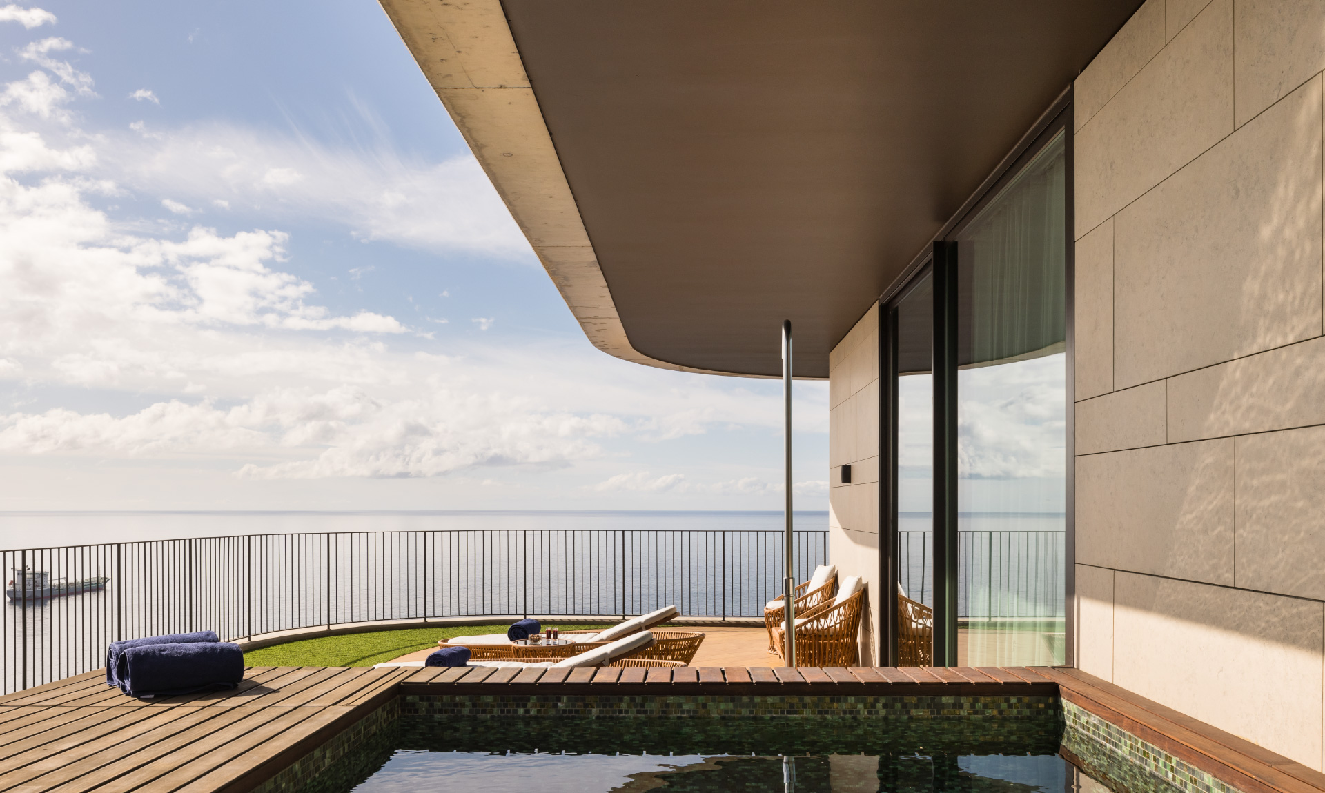 Savoy-Signature-The-Reserve-Corner-Pool-Suite-1.jpg