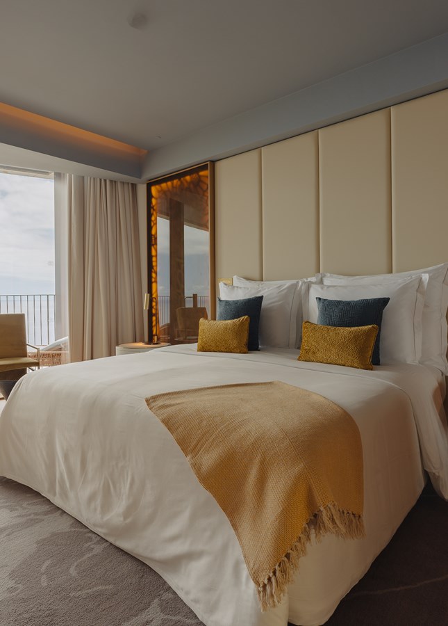 Enjoy true luxury for up to 8 guests Enjoy true luxury for up to 8 guests